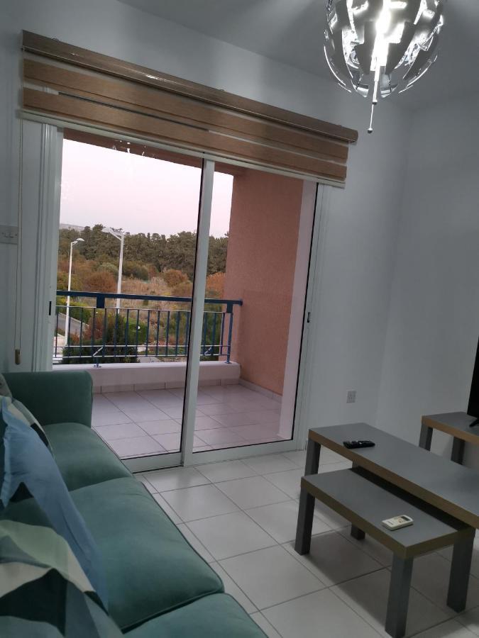 Iris Village, Near Kings Avenue Mall - By Imh Travel & Tours Paphos Extérieur photo