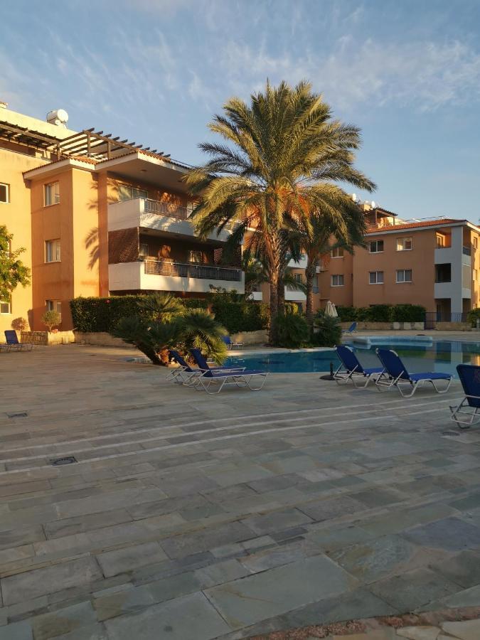 Iris Village, Near Kings Avenue Mall - By Imh Travel & Tours Paphos Extérieur photo