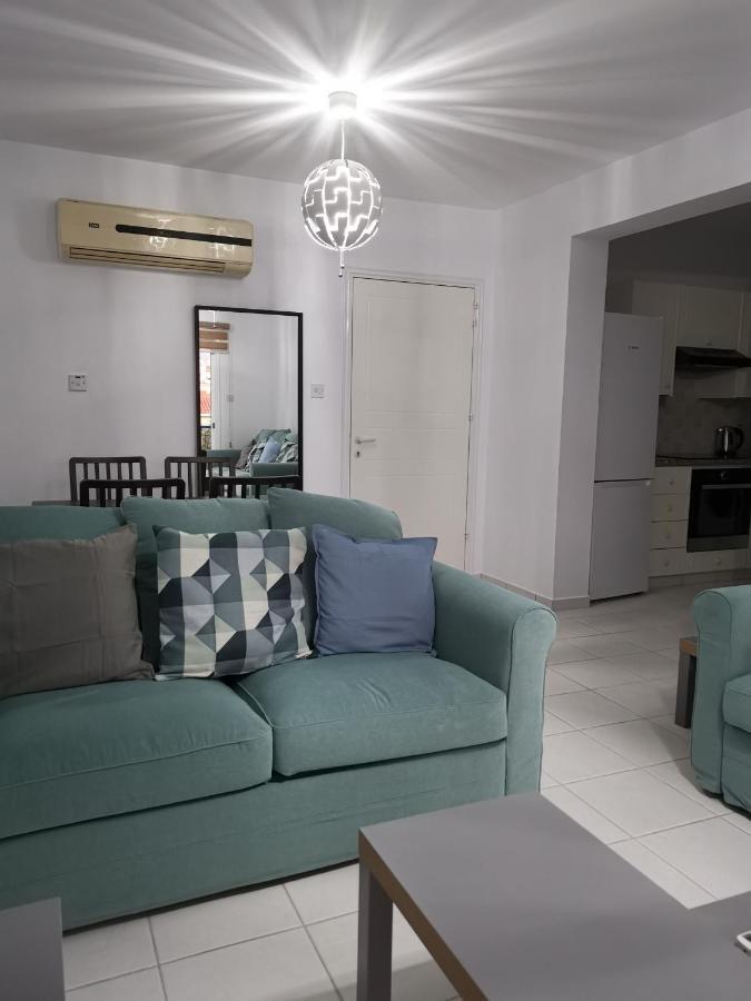 Iris Village, Near Kings Avenue Mall - By Imh Travel & Tours Paphos Extérieur photo